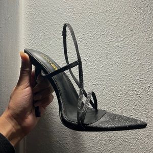 Fashion nova heels size 6.5 worn once for a few hours